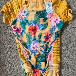 Swim suit